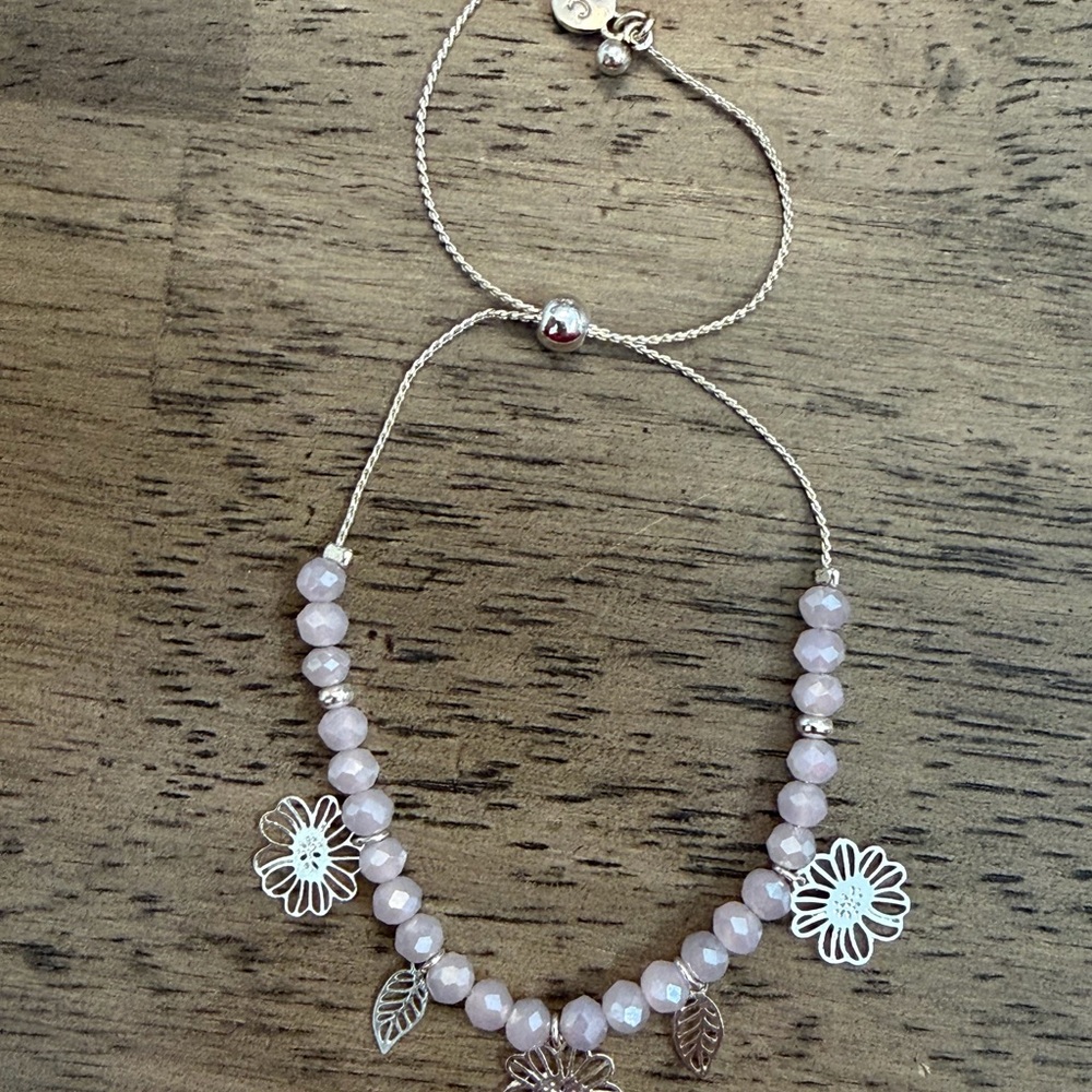 NWOT LC Lauren Conrad Silver Tone Openwork Floral Charm Adjustable Bracelet